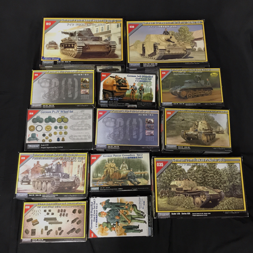 Tristar ドイツ 4号戦車 C型 4号突撃戦車 初期型 自走砲兵セット 等 プラモデル 未組立品 まとめセット